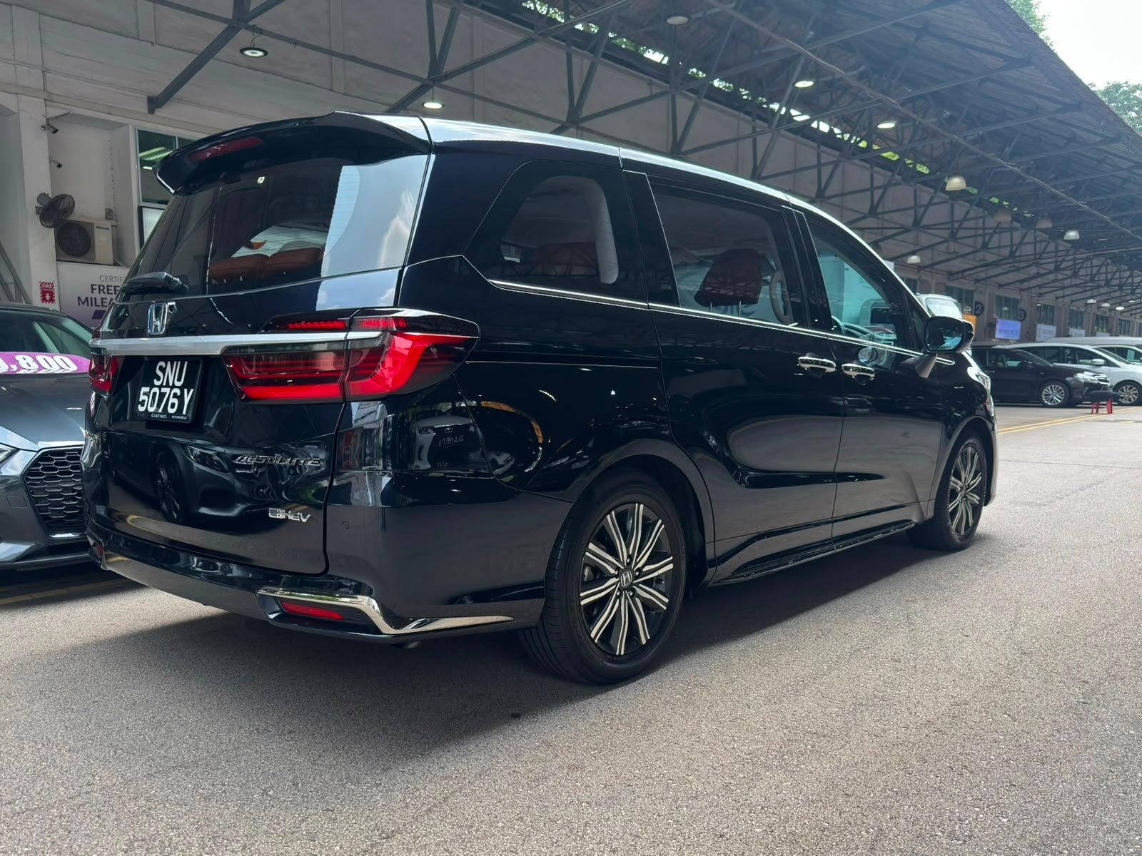 Honda Odyssey e:HEV photo 2